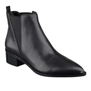 Marc Fisher YALE POINTY TOE CHELSEA BOOTIE size 10.